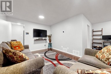 24 REDHEUGH CRESCENT Toronto (Steeles) Ontario photo 7