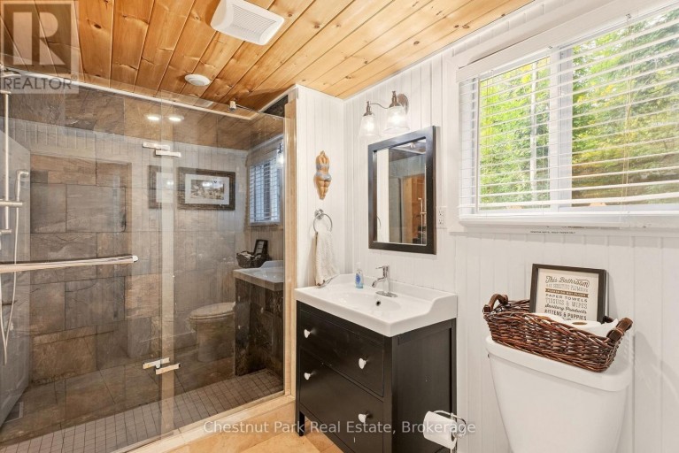 1047 HALLETT ROAD S, Muskoka Lakes (Medora), Ontario, P0B1J0