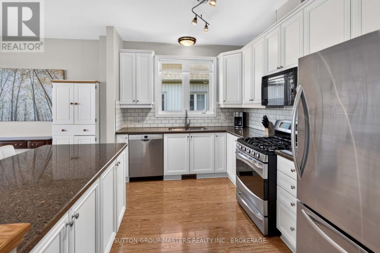 43 COUNTRY CLUB DRIVE, Loyalist (Bath), Ontario, K0H1G0