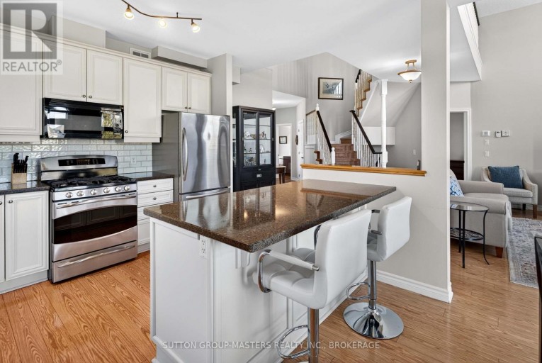 43 COUNTRY CLUB DRIVE, Loyalist (Bath), Ontario, K0H1G0