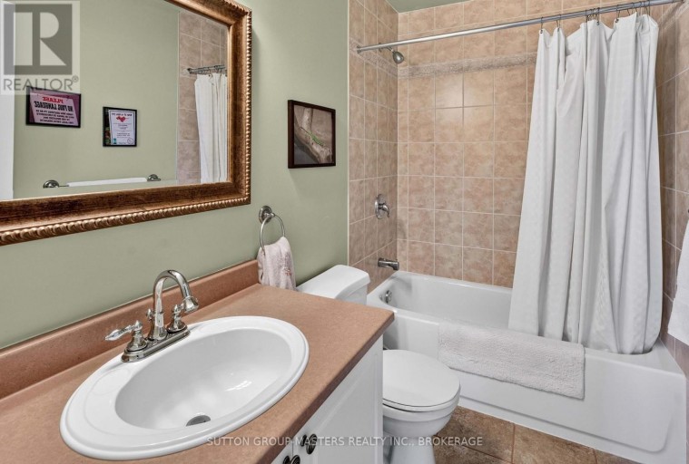 43 COUNTRY CLUB DRIVE, Loyalist (Bath), Ontario, K0H1G0