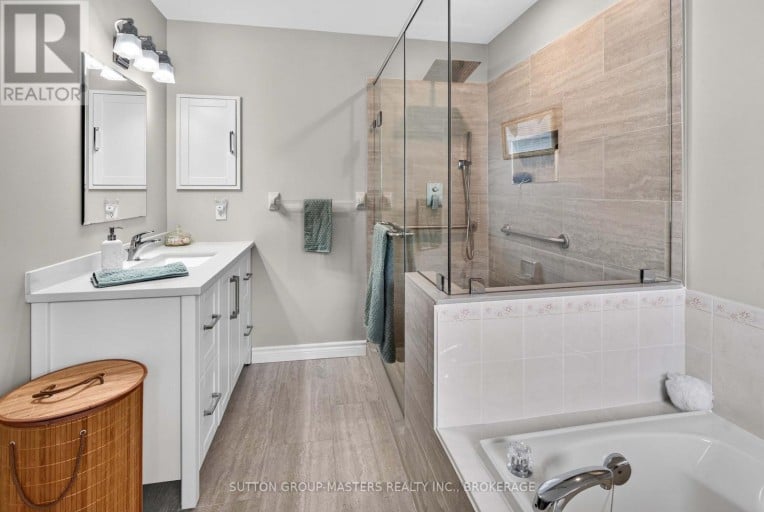 39 ABBEY DAWN DRIVE, Loyalist (Bath), Ontario, K0H1G0
