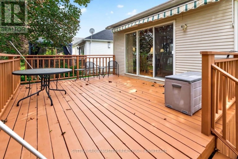 39 ABBEY DAWN DRIVE, Loyalist (Bath), Ontario, K0H1G0