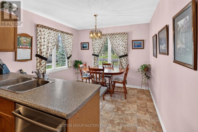 39 ABBEY DAWN DRIVE, Loyalist (Bath), Ontario, K0H1G0