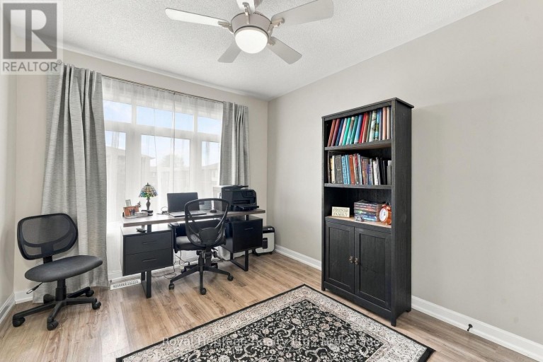 66 LONGSHORE WAY, Whitby (Port Whitby), Ontario, L1N0M1