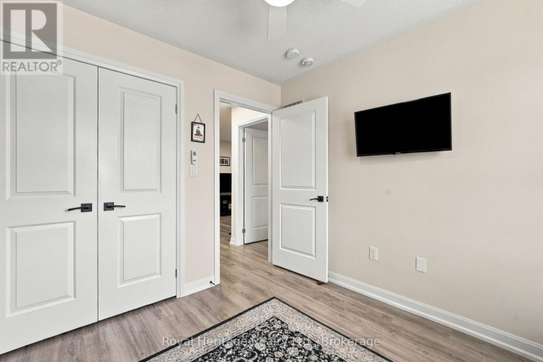 66 LONGSHORE WAY, Whitby (Port Whitby), Ontario, L1N0M1