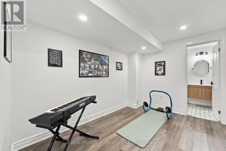 66 LONGSHORE WAY, Whitby (Port Whitby), Ontario, L1N0M1