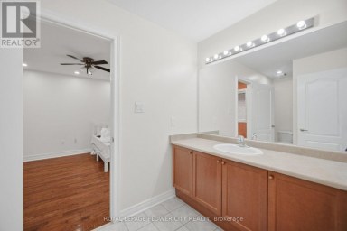 4 CASTLE MOUNTAIN DRIVE Brampton (Sandringham-Wellington) Ontario photo 29