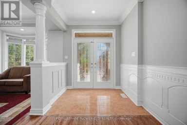 4 CASTLE MOUNTAIN DRIVE Brampton (Sandringham-Wellington) Ontario photo 3