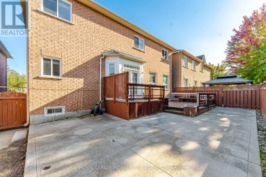 4 CASTLE MOUNTAIN DRIVE Brampton (Sandringham-Wellington) Ontario photo 41