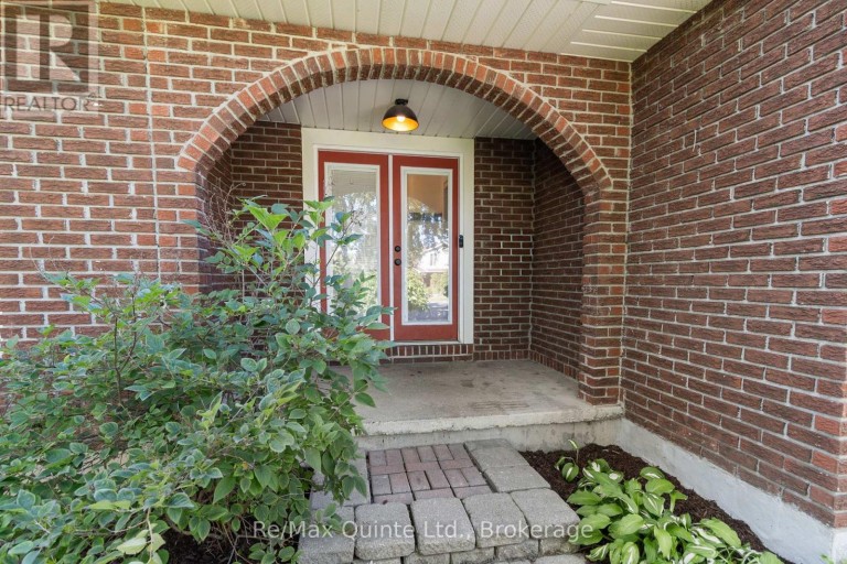 69 KENSINGTON CRESCENT, Belleville (Belleville Ward), Ontario, K8P4T4