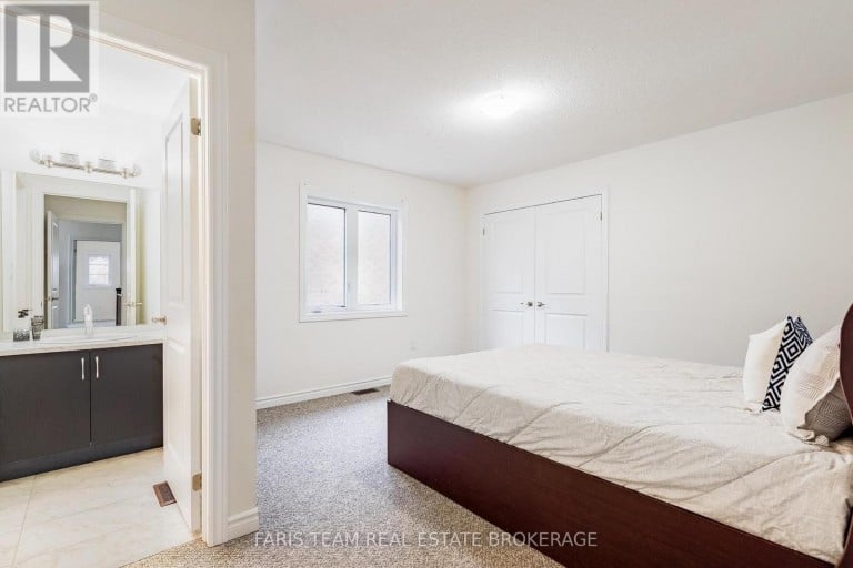 2263 LOZENBY STREET, Innisfil (Alcona), Ontario, L9S0M8