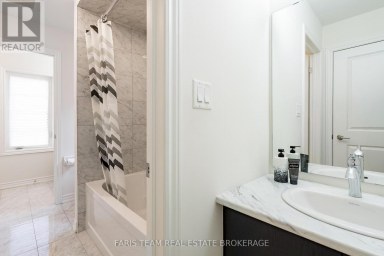 2263 LOZENBY STREET Innisfil (Alcona) Ontario photo 37