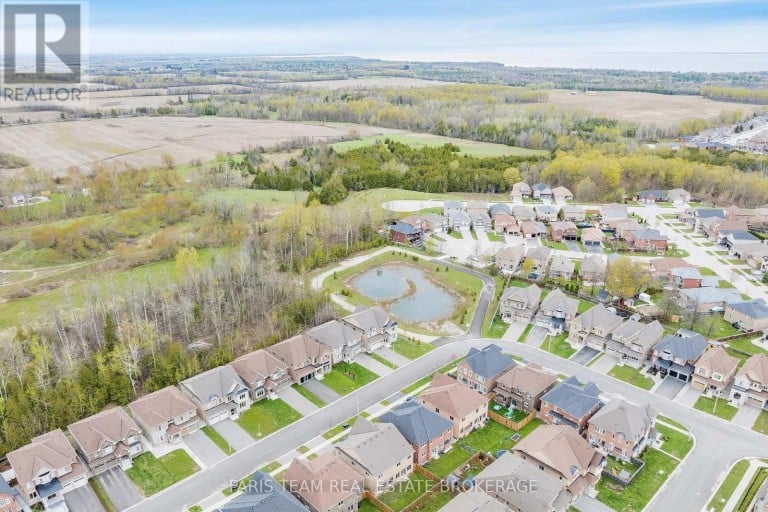 2263 LOZENBY STREET, Innisfil (Alcona), Ontario, L9S0M8