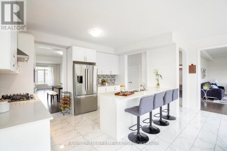 2263 LOZENBY STREET, Innisfil (Alcona), Ontario, L9S0M8