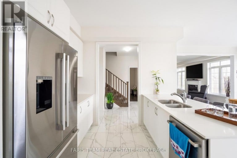 2263 LOZENBY STREET, Innisfil (Alcona), Ontario, L9S0M8