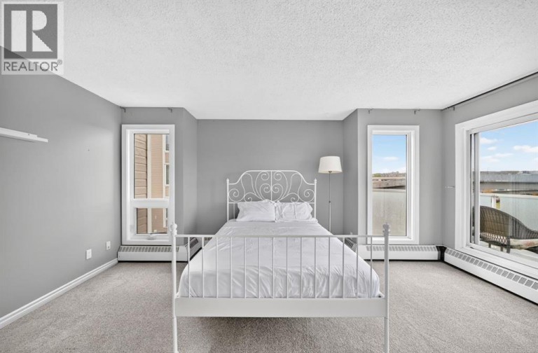 303, 3737 42 Street NW, Calgary, Alberta, T3A2M8