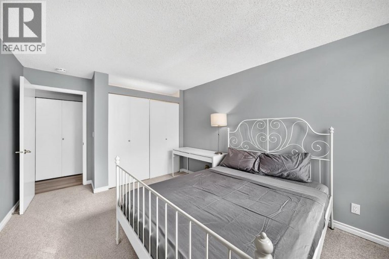 303, 3737 42 Street NW, Calgary, Alberta, T3A2M8