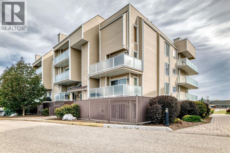 303, 3737 42 Street NW, Calgary, Alberta, T3A2M8