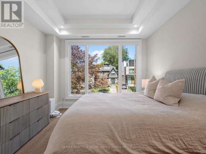 87 COLLEGE VIEW AVENUE, Toronto (Forest Hill South), Ontario, M5P1J9