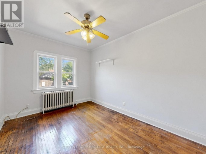 248 WESTWOOD AVENUE, Toronto (Danforth Village-East York), Ontario, M4J2H4