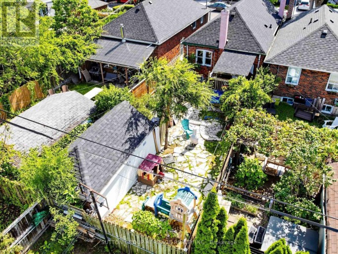 248 WESTWOOD AVENUE, Toronto (Danforth Village-East York), Ontario, M4J2H4