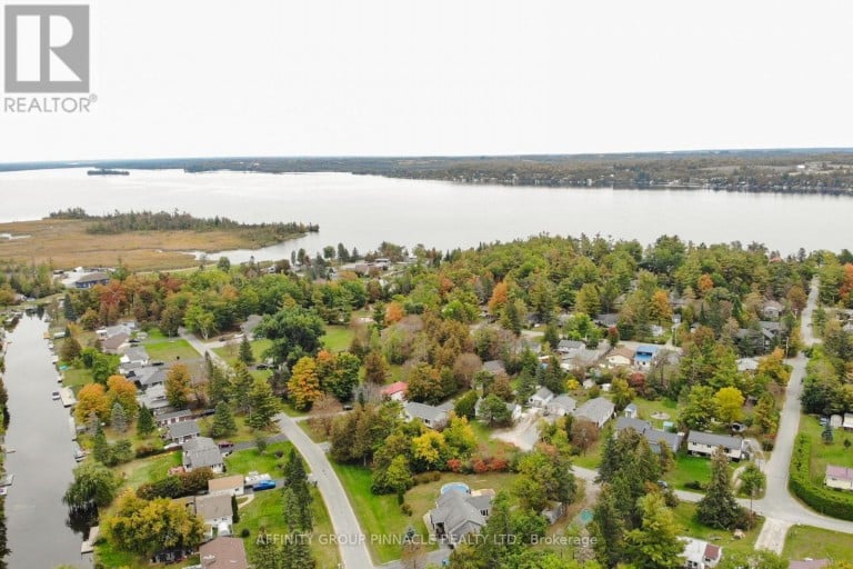 24 OAKWOOD DRIVE, Kawartha Lakes (Verulam), Ontario, K0M1N0