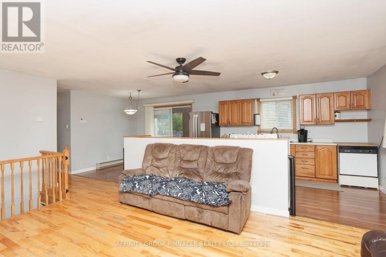 24 OAKWOOD DRIVE, Kawartha Lakes (Verulam), Ontario, K0M1N0