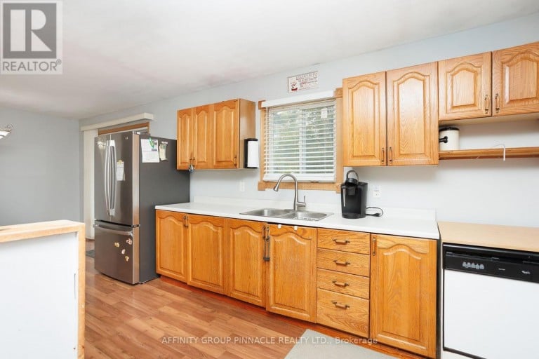 24 OAKWOOD DRIVE, Kawartha Lakes (Verulam), Ontario, K0M1N0