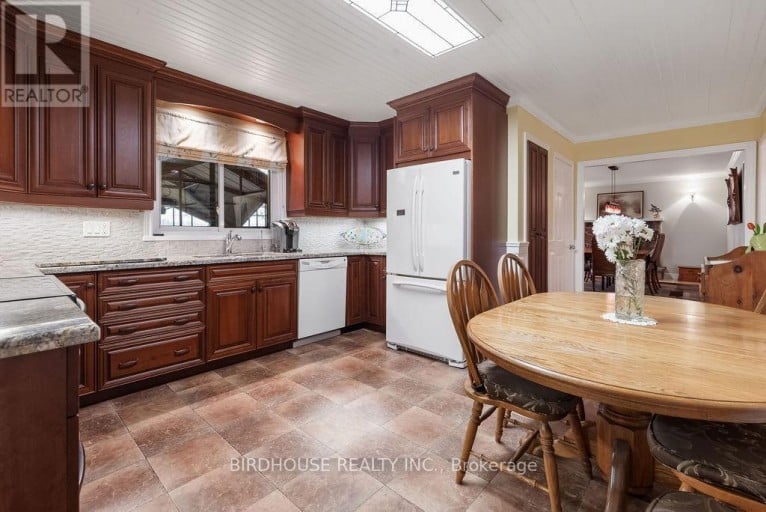 47 NORTH WATER STREET, Kawartha Lakes (Bexley), Ontario, K0M1K0