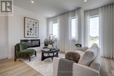 4 - 3090 PETTY ROAD London South (South V) Ontario photo 11