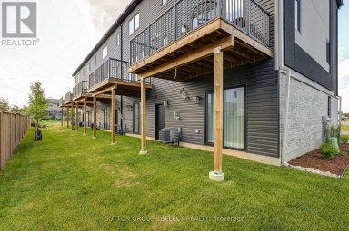 4 - 3090 PETTY ROAD London South (South V) Ontario photo 28