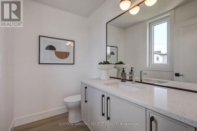 4 - 3090 PETTY ROAD London South (South V) Ontario photo 9