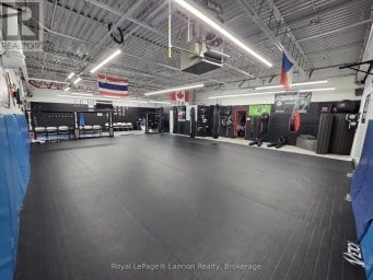 910 MEMORIAL AVENUE Thunder Bay (Inner-City Industrial) Ontario photo 2