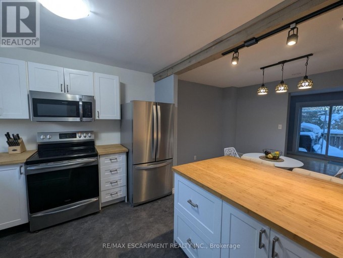 32 - 1440 GARTH STREET, Hamilton (Falkirk), Ontario, L9B1R6