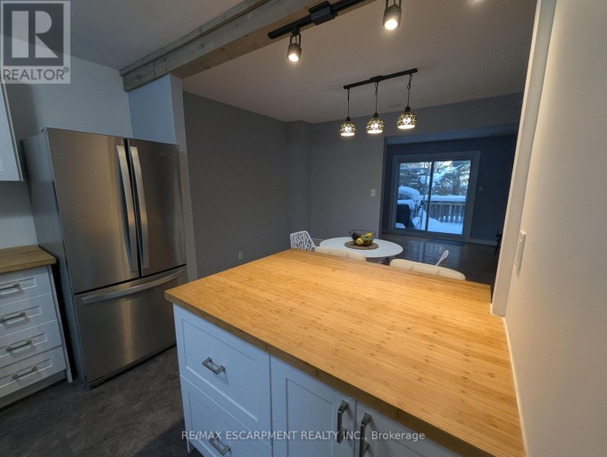 32 - 1440 GARTH STREET, Hamilton (Falkirk), Ontario, L9B1R6