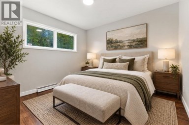 203 42 Avenue SW Calgary Alberta photo 14