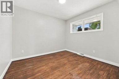 203 42 Avenue SW Calgary Alberta photo 15