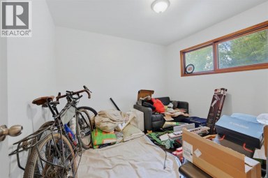 203 42 Avenue SW Calgary Alberta photo 24
