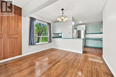 203 42 Avenue SW Calgary Alberta photo 6