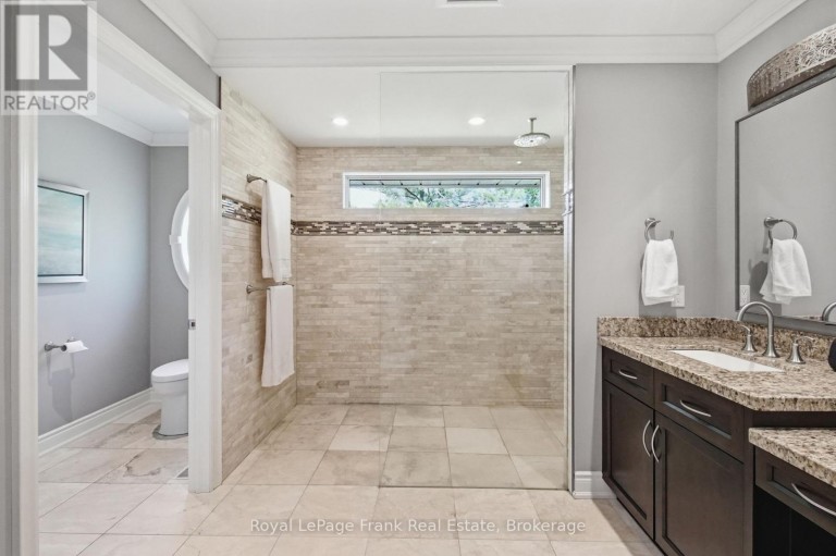 5 CRAIG COURT, Clarington (Bowmanville), Ontario, L1C4H6