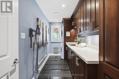 5 CRAIG COURT Clarington (Bowmanville) Ontario photo 24