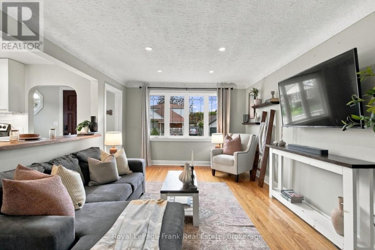 379 ARTHUR STREET, Oshawa (Central), Ontario, L1H1P2