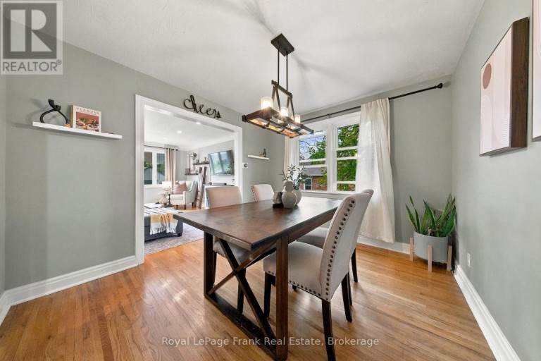 379 ARTHUR STREET, Oshawa (Central), Ontario, L1H1P2