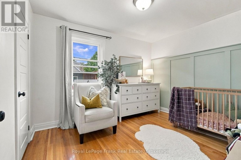 379 ARTHUR STREET, Oshawa (Central), Ontario, L1H1P2