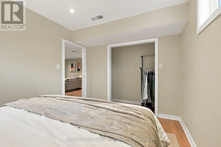 379 ARTHUR STREET, Oshawa (Central), Ontario, L1H1P2