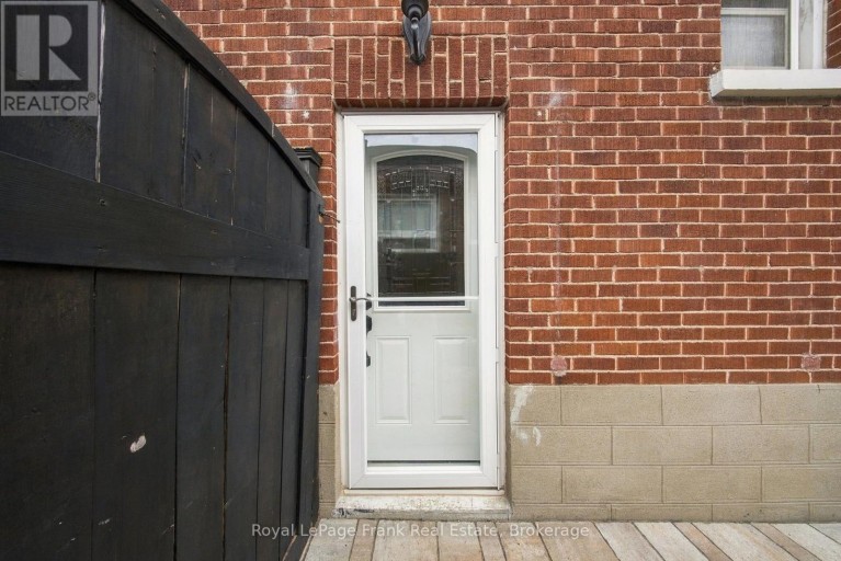 379 ARTHUR STREET, Oshawa (Central), Ontario, L1H1P2