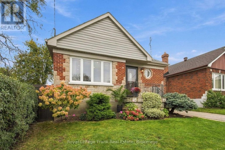 379 ARTHUR STREET, Oshawa (Central), Ontario, L1H1P2