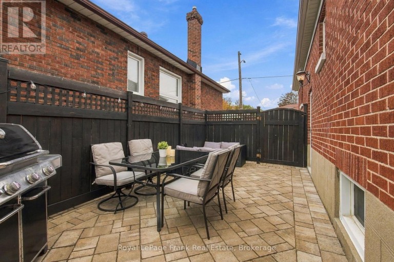 379 ARTHUR STREET, Oshawa (Central), Ontario, L1H1P2