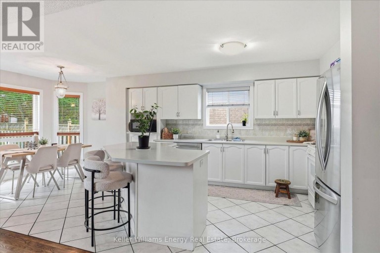 89 ROBERT ADAMS DRIVE, Clarington (Courtice), Ontario, L1E2G2